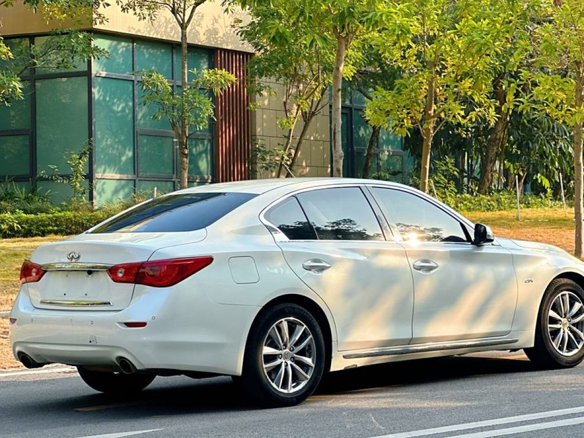 英菲尼迪 Q50L  2016款 2.0T 悅享版圖片