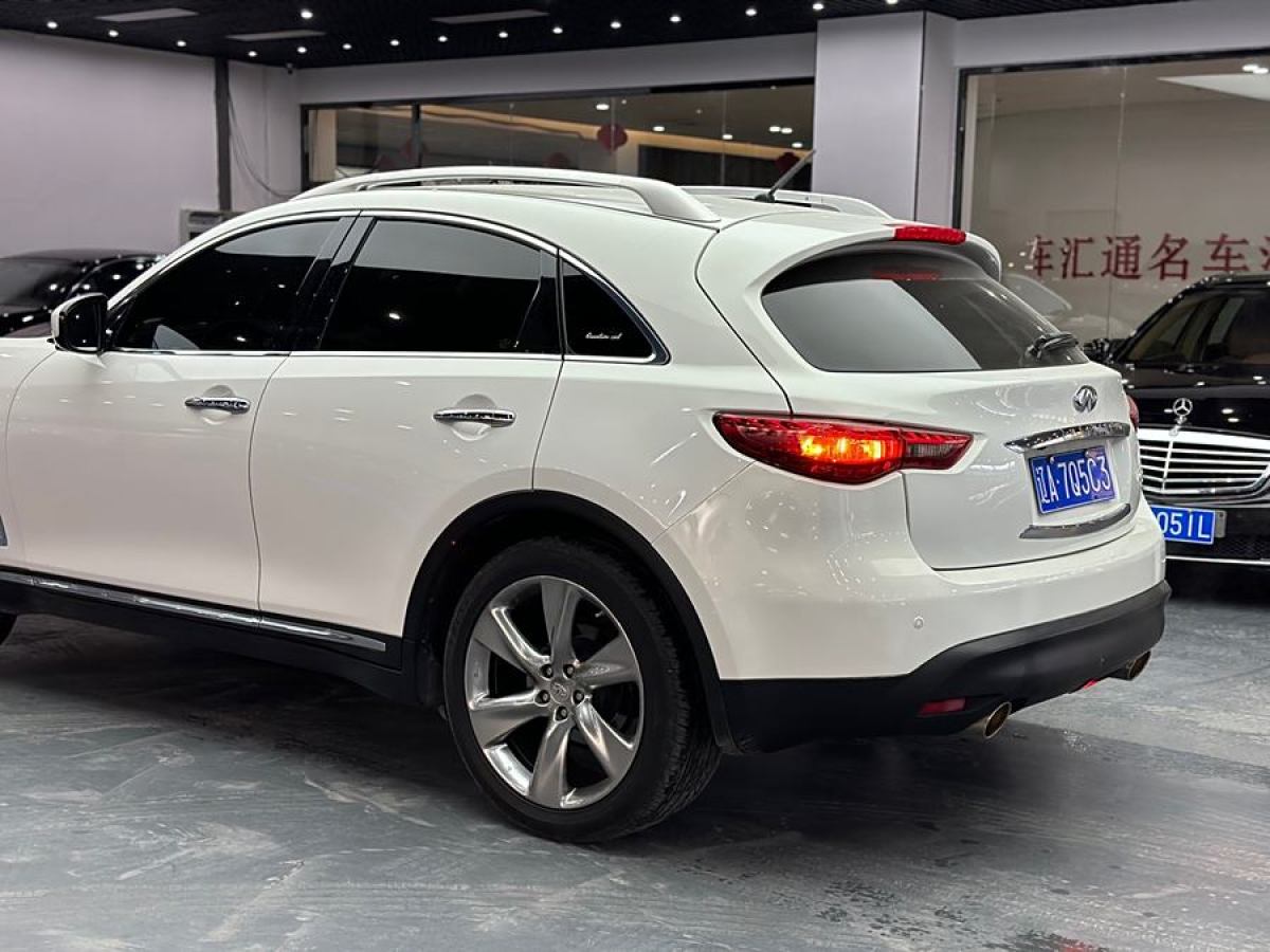 英菲尼迪 QX70  2013款 3.7L 超越版圖片