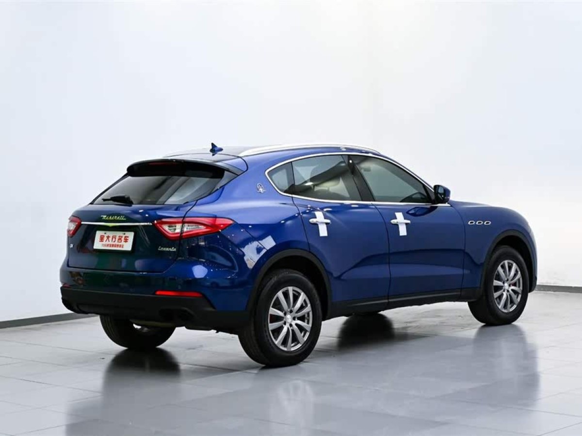 瑪莎拉蒂 Levante  2018款 3.0T 經(jīng)典版圖片