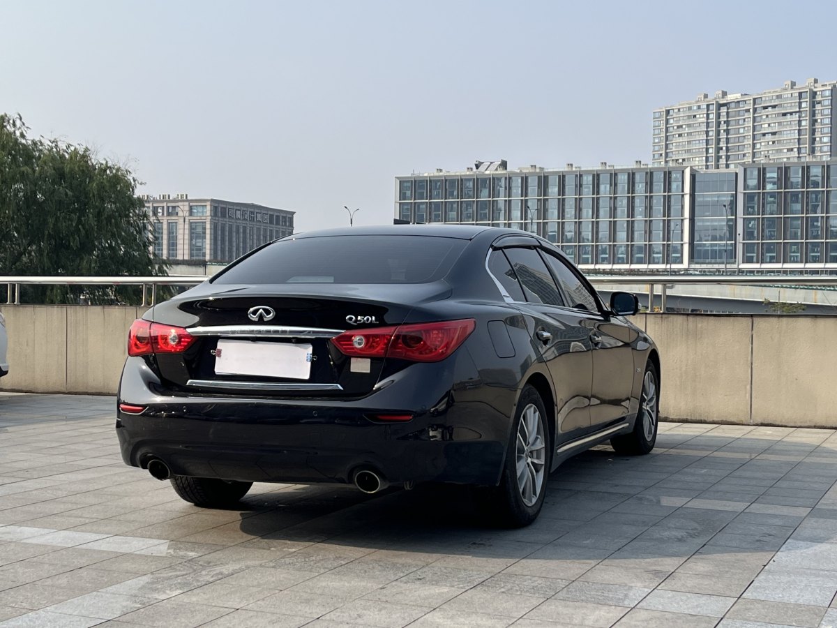 英菲尼迪 Q50L  2016款 2.0T 悅享版圖片