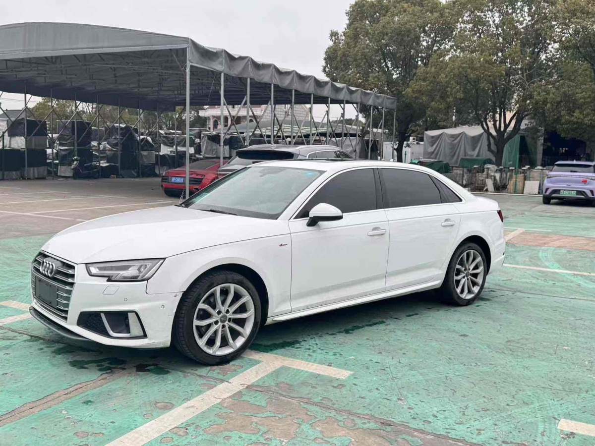 奧迪 奧迪A4L  2019款 40 TFSI 進(jìn)取型 國V圖片