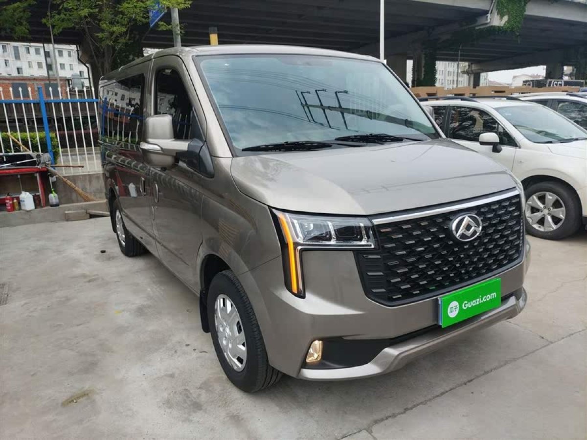 上汽大通 V80  2024款 傲運(yùn)通 6AMT 短軸超低頂127Ps 5座圖片