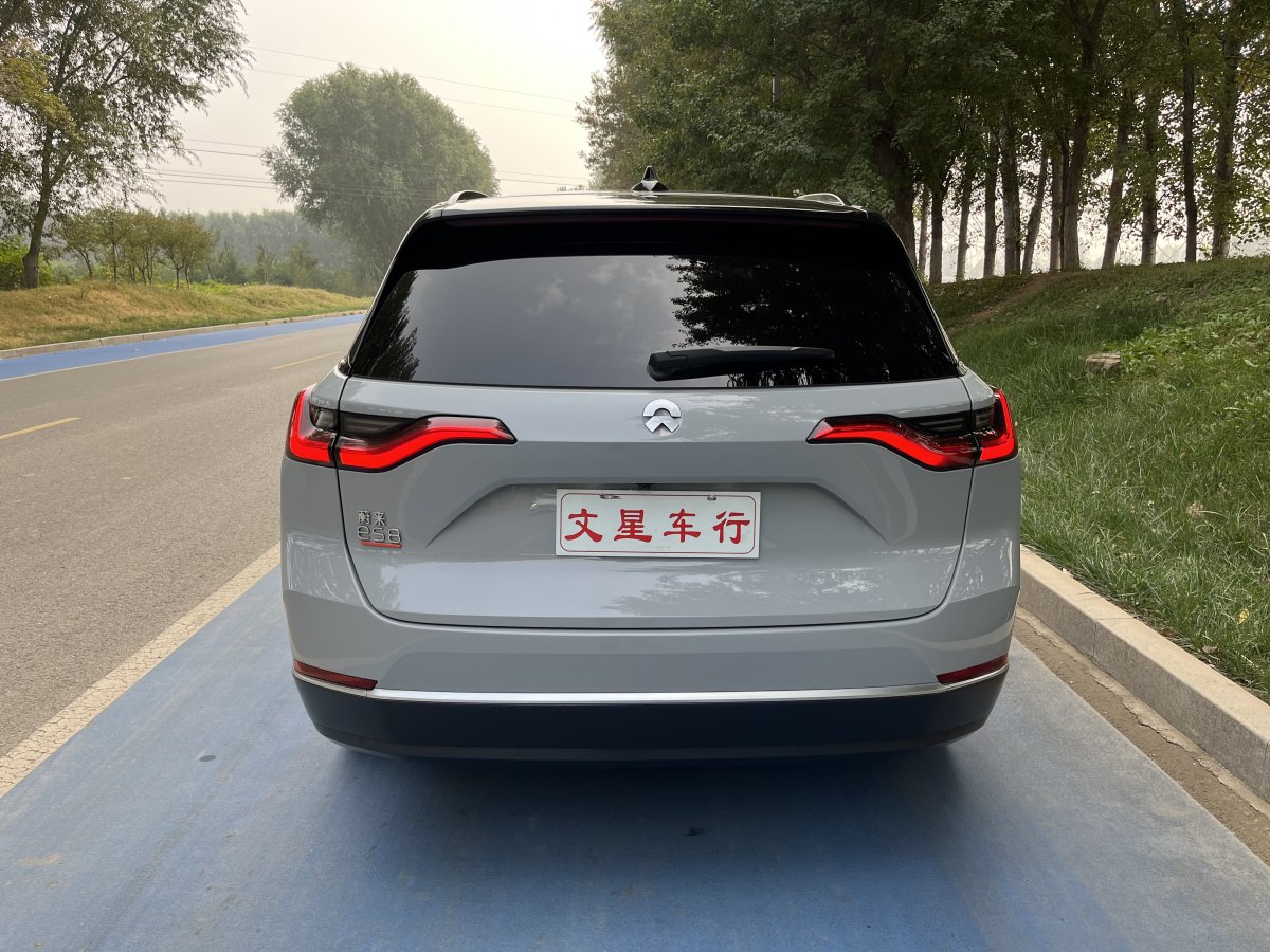 蔚來(lái) ES8  2020款 580KM 基準(zhǔn)版 六座版圖片