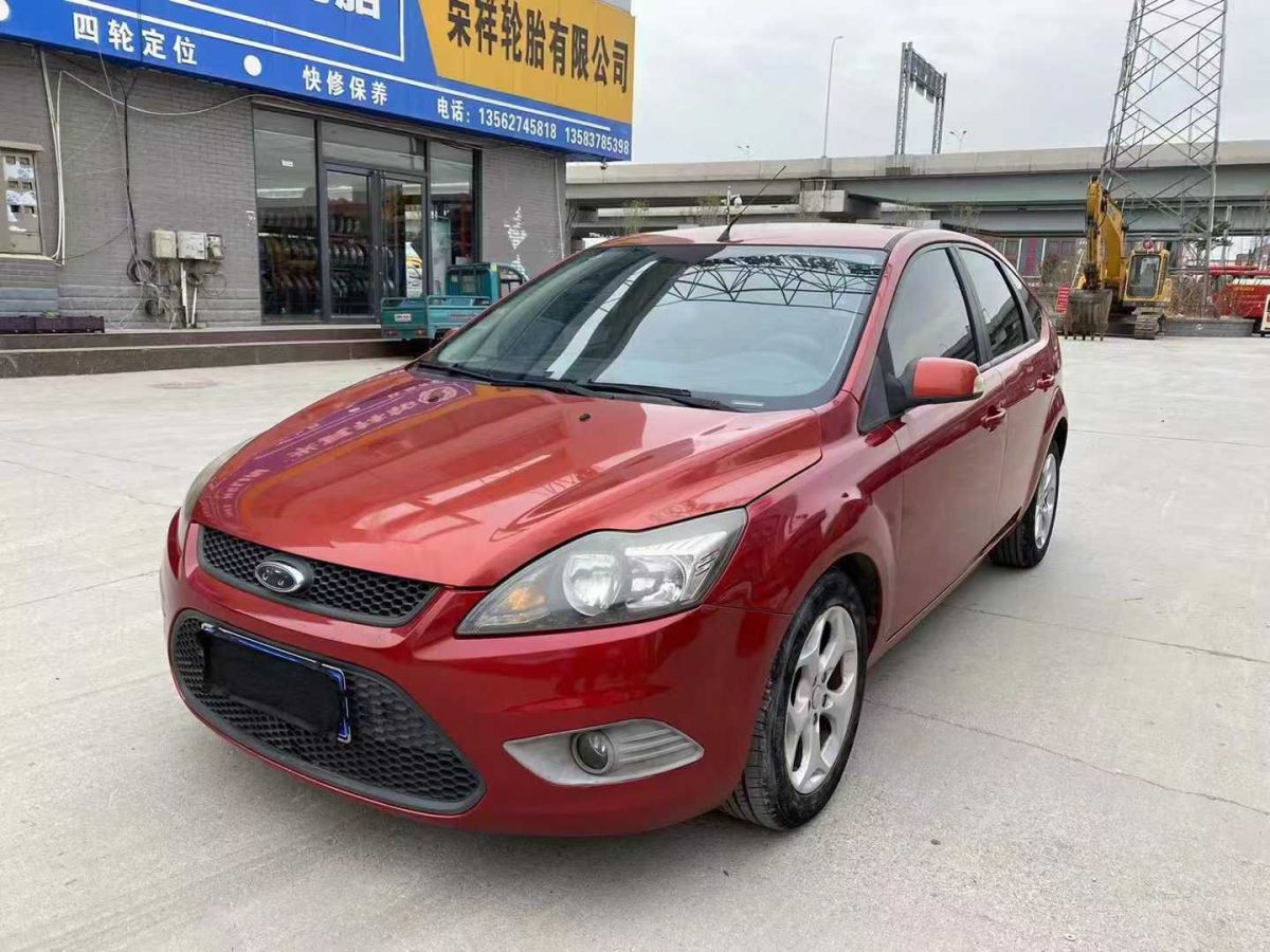 福特 ?？怂? 2013款 2.0T ST 標(biāo)準(zhǔn)版圖片