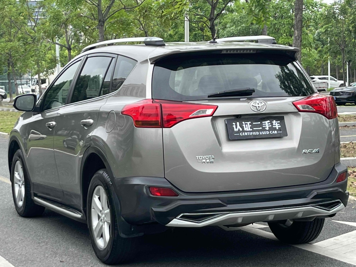 2014年8月豐田 RAV4  2018款 榮放 2.0L CVT兩驅(qū)都市版