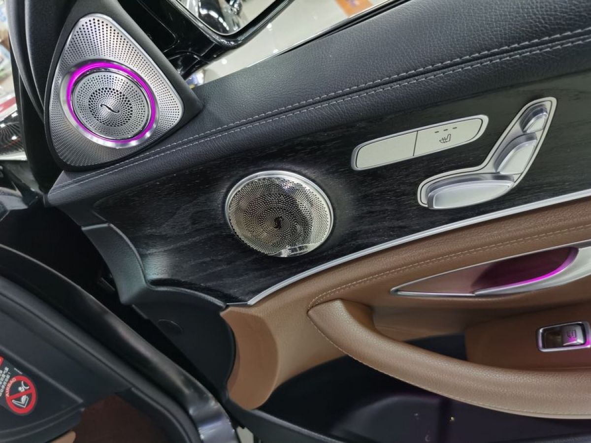 奔驰 奔驰E级  2017款 E 200 L 4MATIC图片