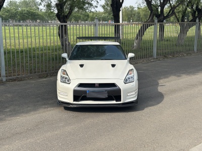 2015年7月 日產(chǎn) GT-R(進(jìn)口) 3.8T 動感酷黑內(nèi)飾版圖片