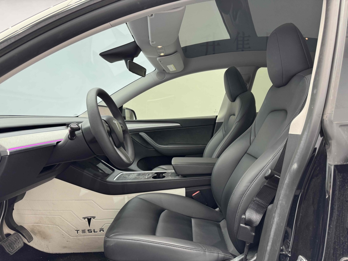 特斯拉 Model Y  2023款 后輪驅(qū)動版圖片