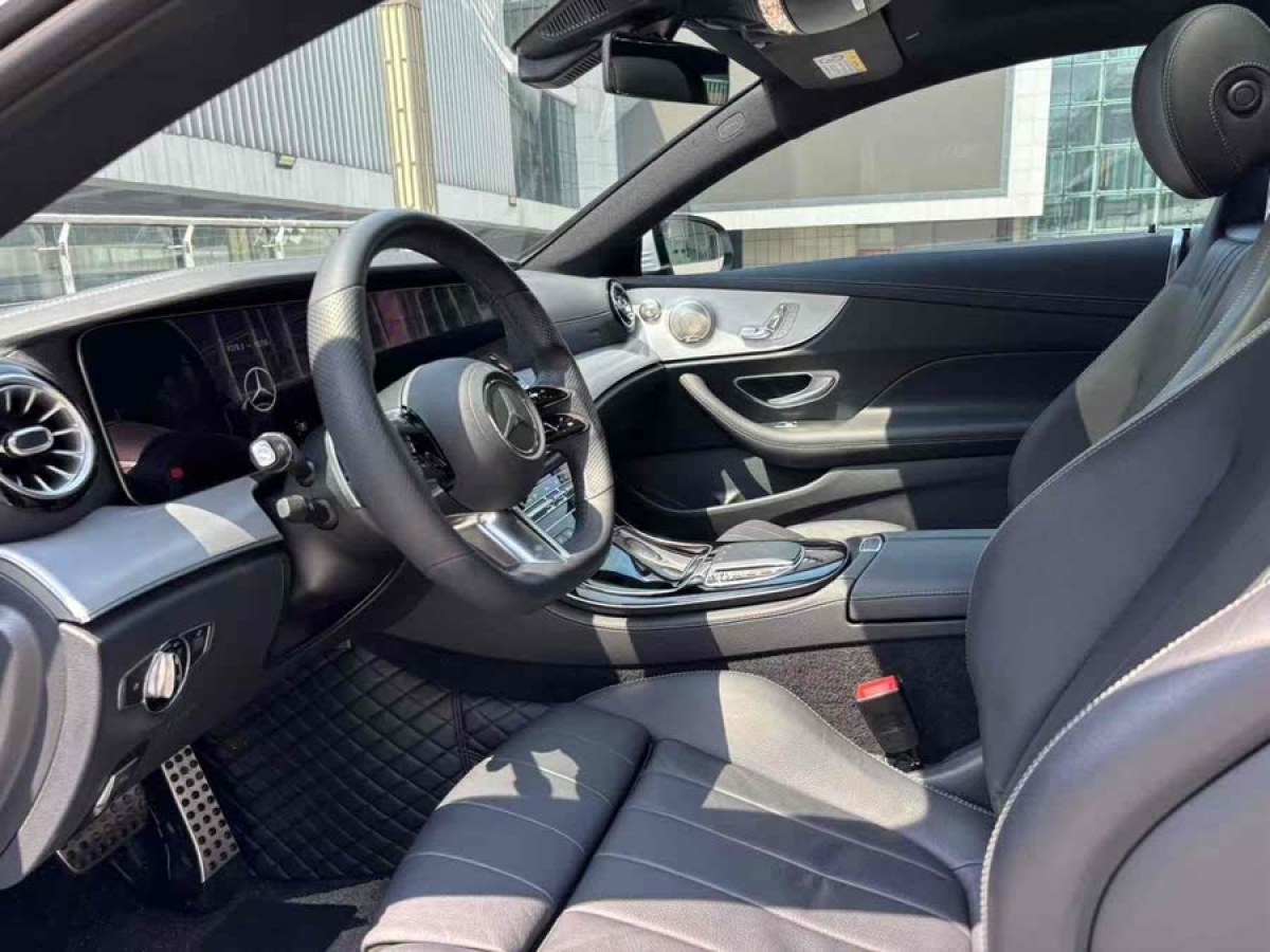 奔馳 奔馳E級  2021款 改款 E 260 轎跑車圖片
