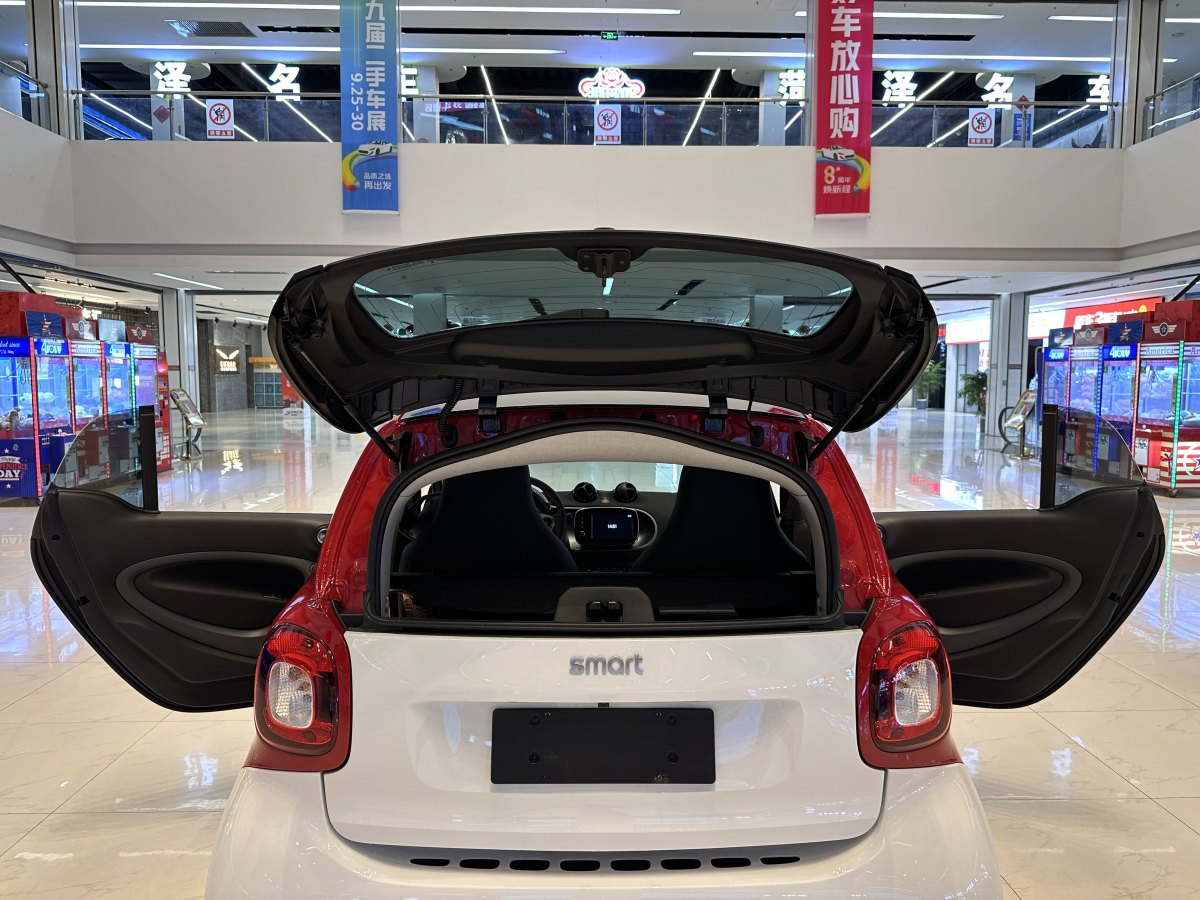 smart fortwo  2019款 0.9T 66千瓦硬頂先鋒版 國(guó)VI圖片