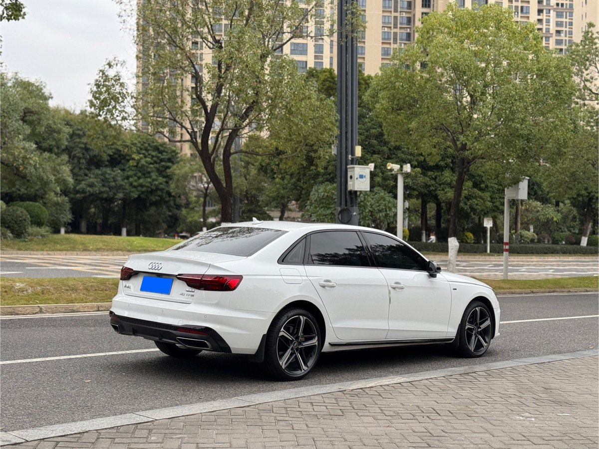 奧迪 奧迪A4L  2024款 40 TFSI 豪華動感型圖片