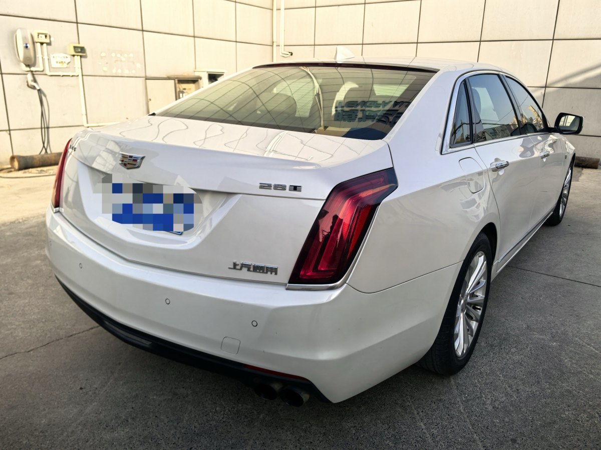 凱迪拉克 CT6  2017款 28T 時(shí)尚型圖片