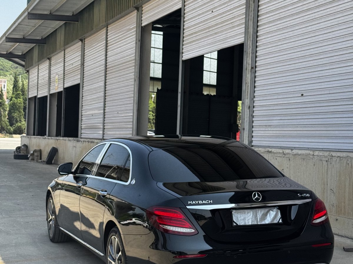 奔馳 奔馳E級  2020款 改款 E 300 L 時尚型圖片