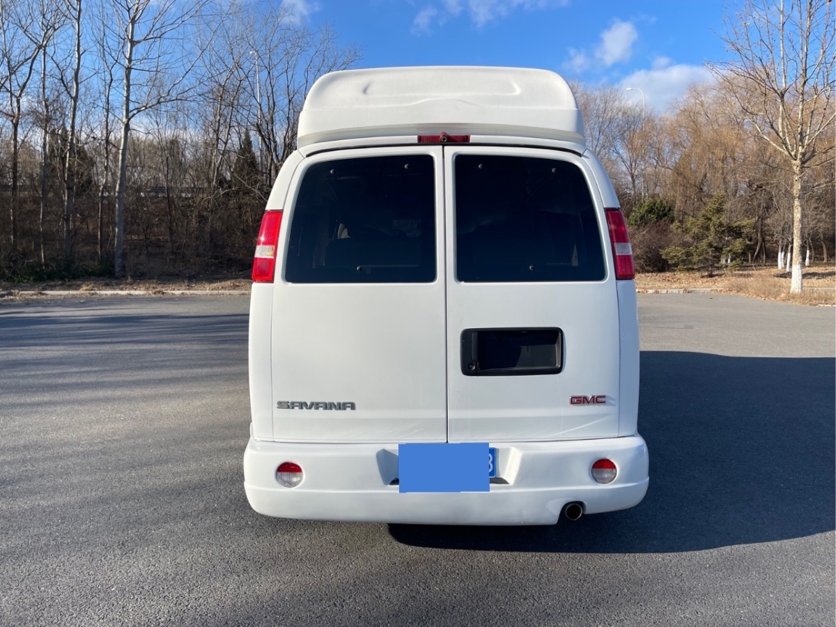 GMC SAVANA  2011款 5.3L 商務(wù)之星7座圖片