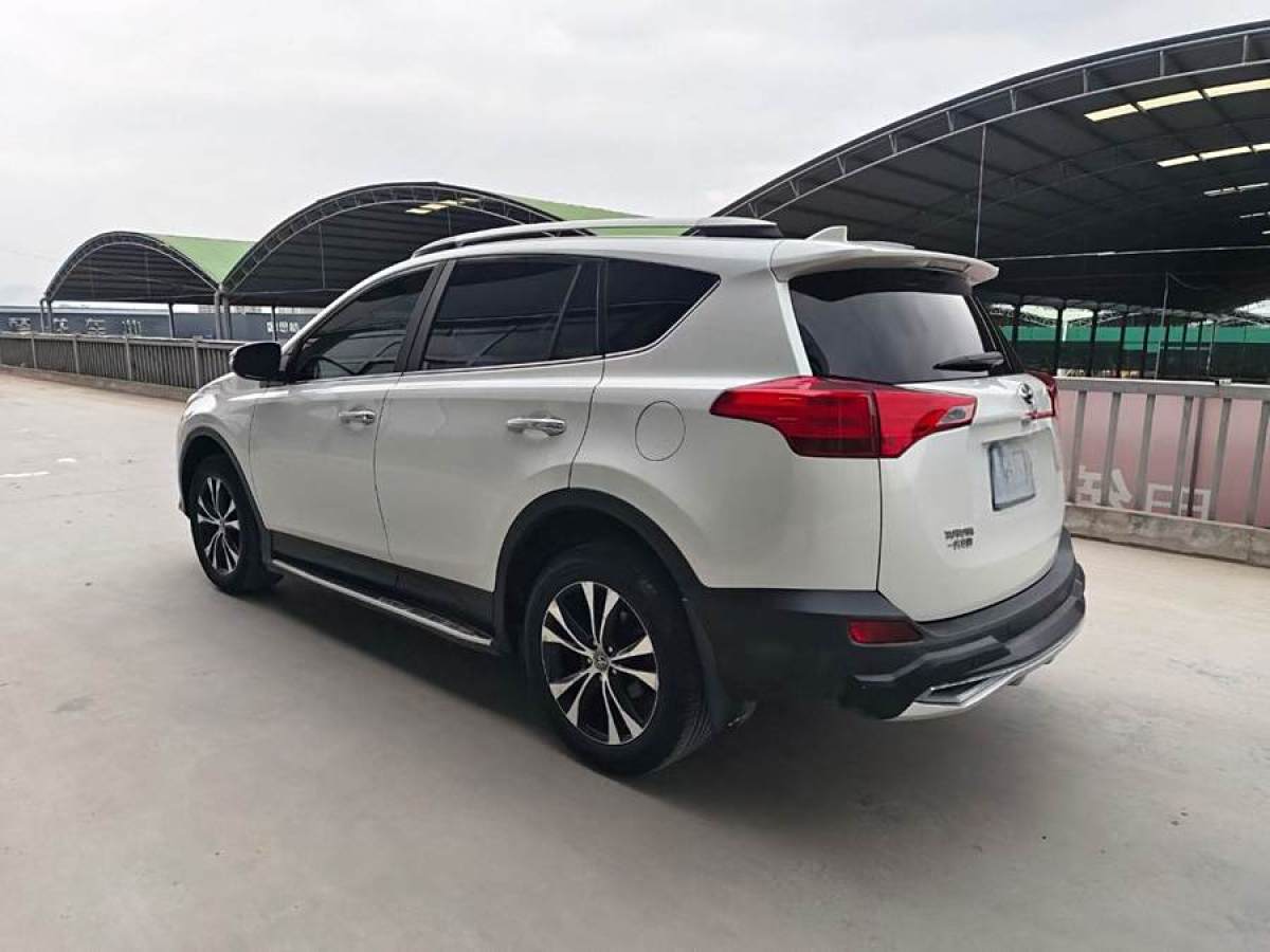 豐田 RAV4榮放  2015款 2.5L 自動四驅(qū)精英版圖片