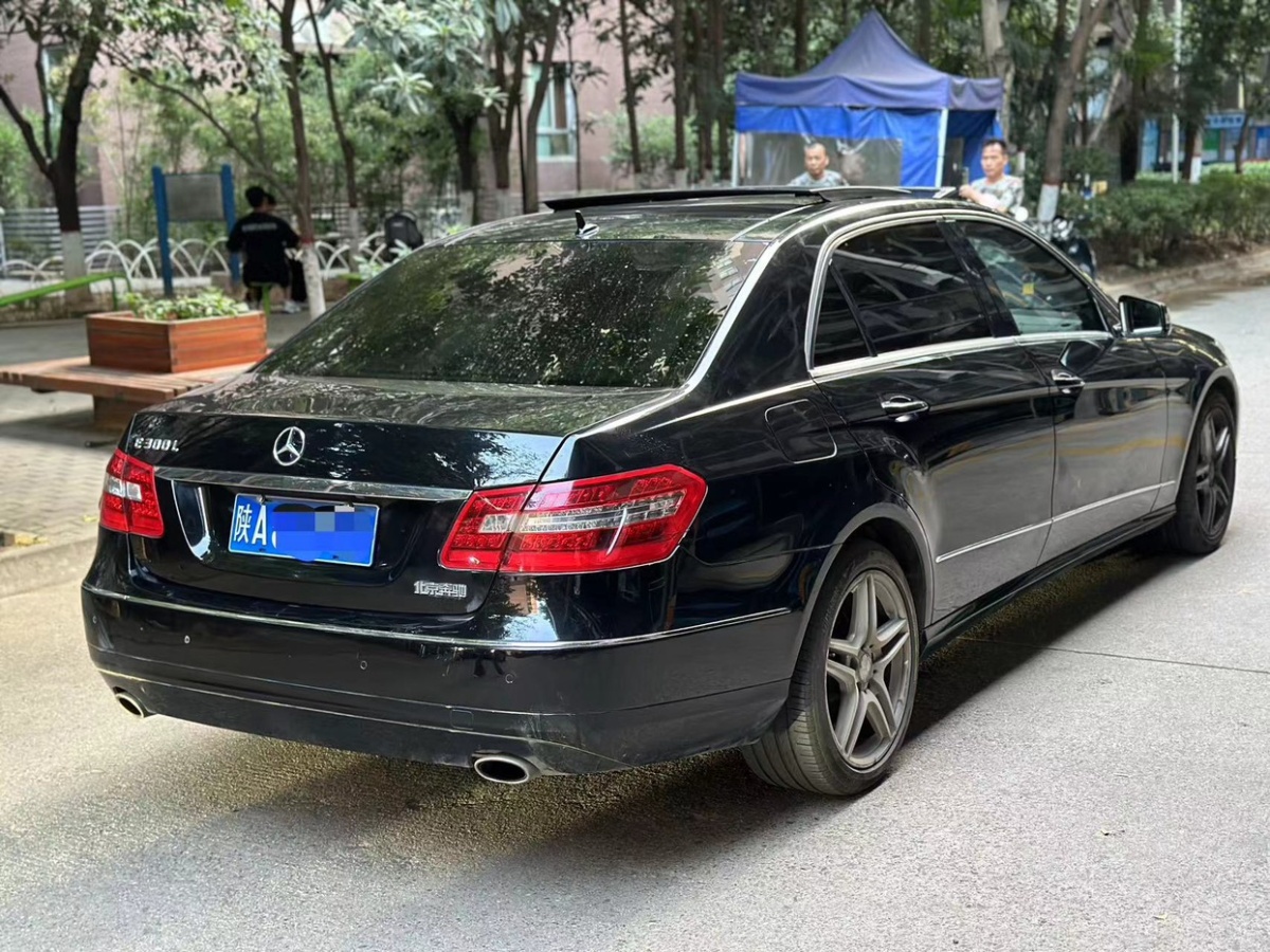 奔馳 奔馳E級(jí)  2013款 E 300 L 時(shí)尚豪華型圖片