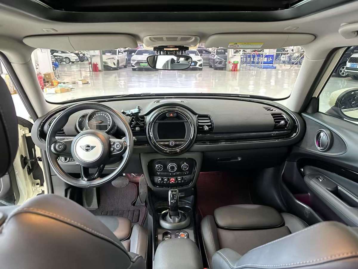 MINI MINI  2021款 1.5T COOPER 藝術(shù)家 五門(mén)版圖片