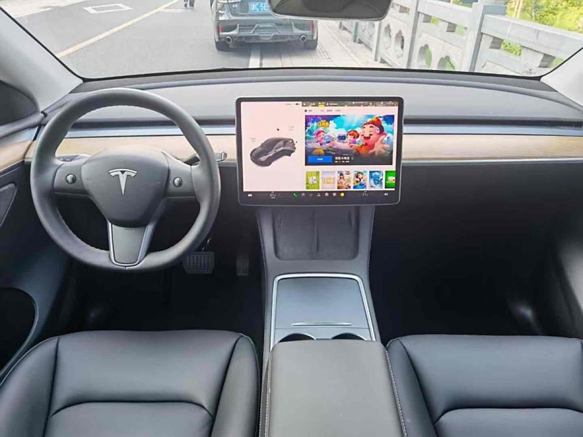 特斯拉 Model 3  2021款 改款 標準續(xù)航后驅(qū)升級版圖片