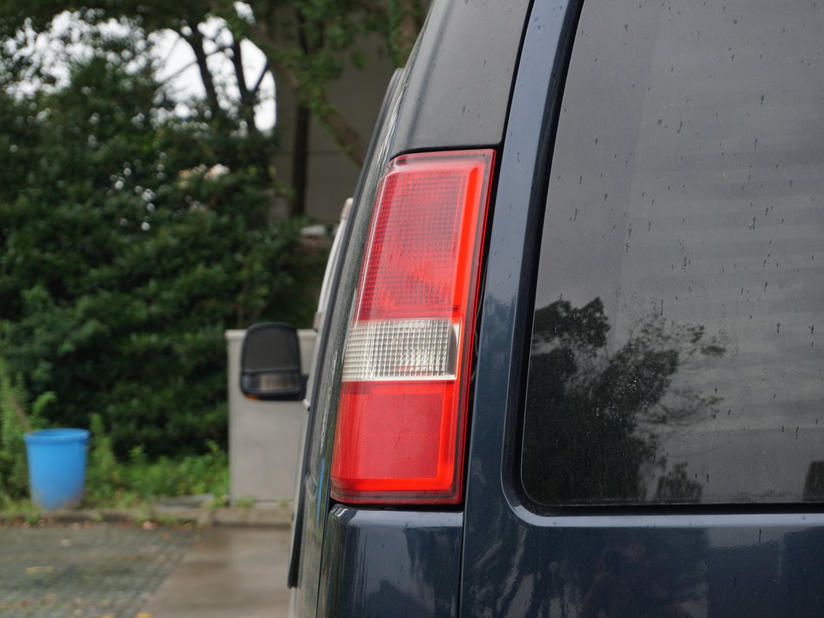 2011年6月GMC SAVANA  2011款 6.0L 商务之星7座