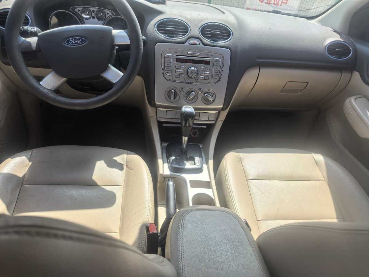福特 ?？怂? 2009款 三廂 1.8L 自動(dòng)豪華型圖片