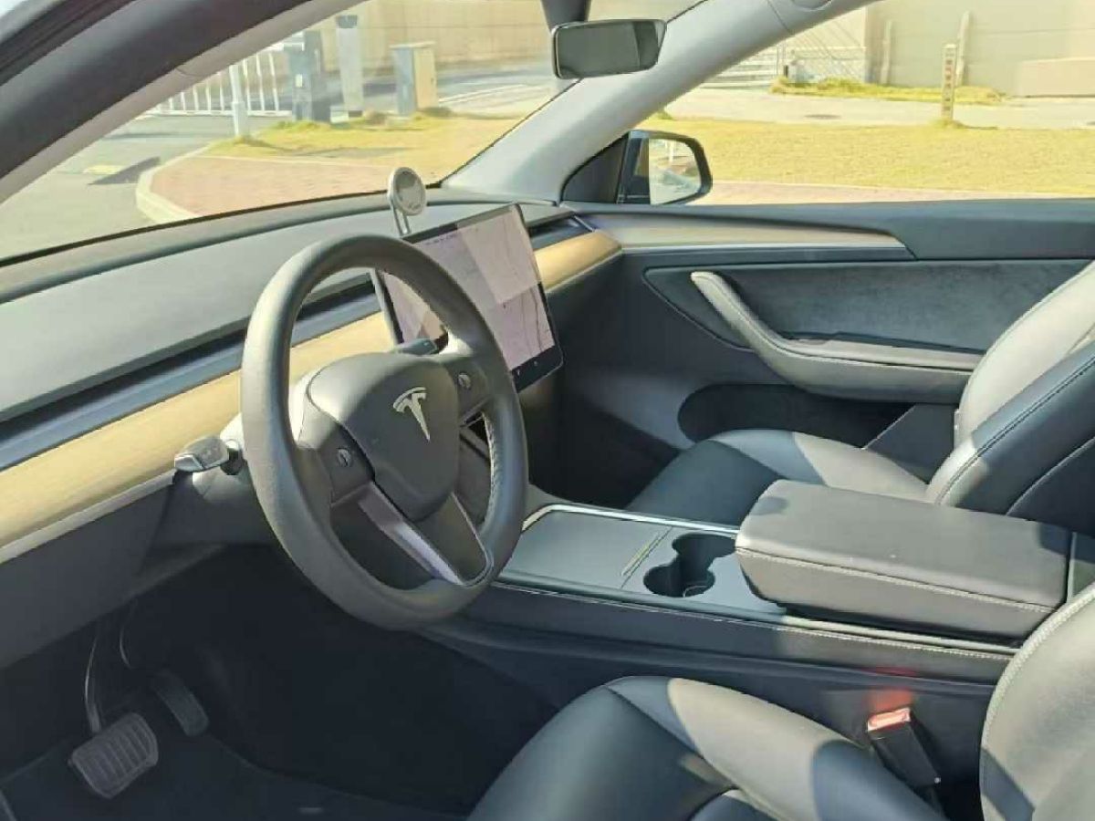 特斯拉 Model S  2021款 Plaid Plus 版圖片