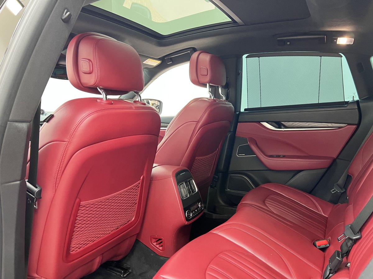瑪莎拉蒂 Levante  2021款 3.0T 標(biāo)準(zhǔn)版圖片