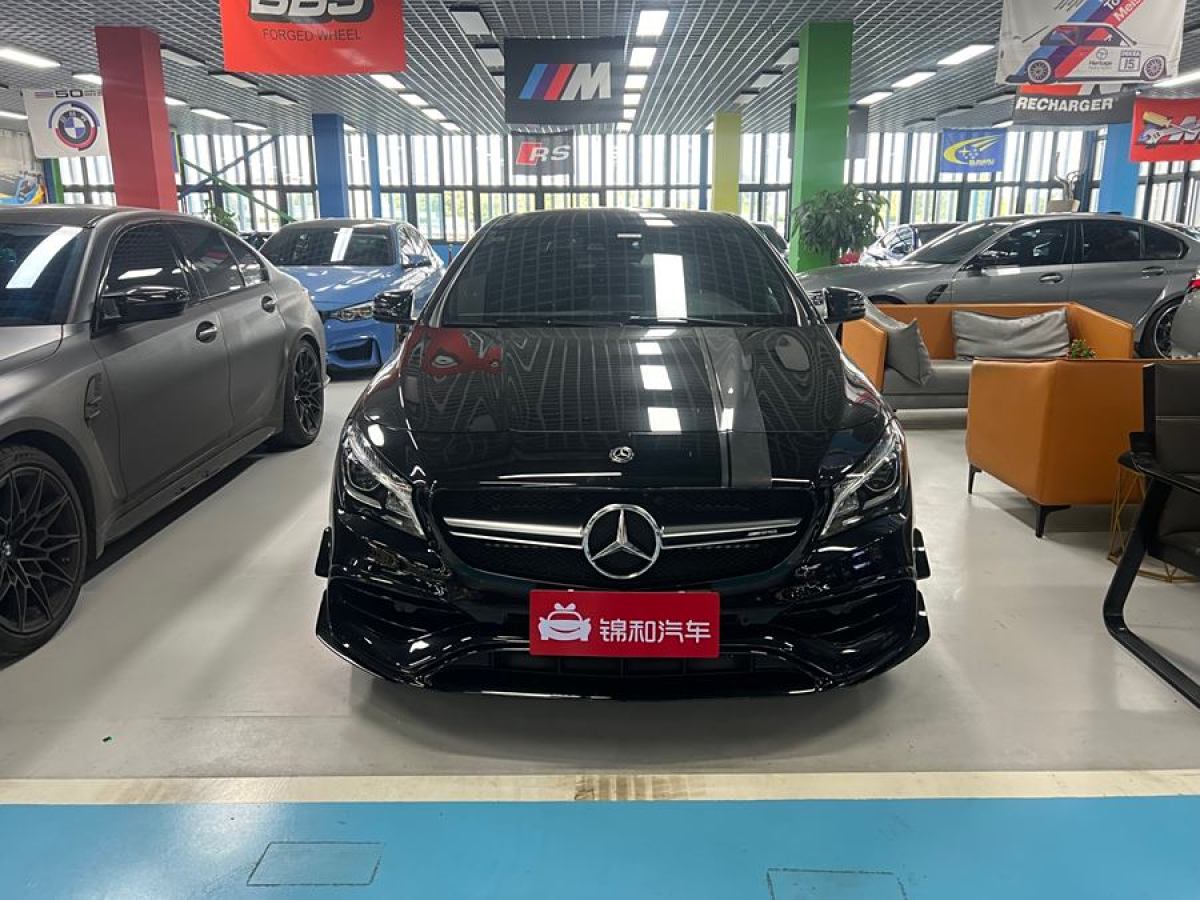 2019年6月奔馳 奔馳CLA級(jí)AMG  2017款 AMG CLA 45 4MATIC 暗夜雷霆限量版