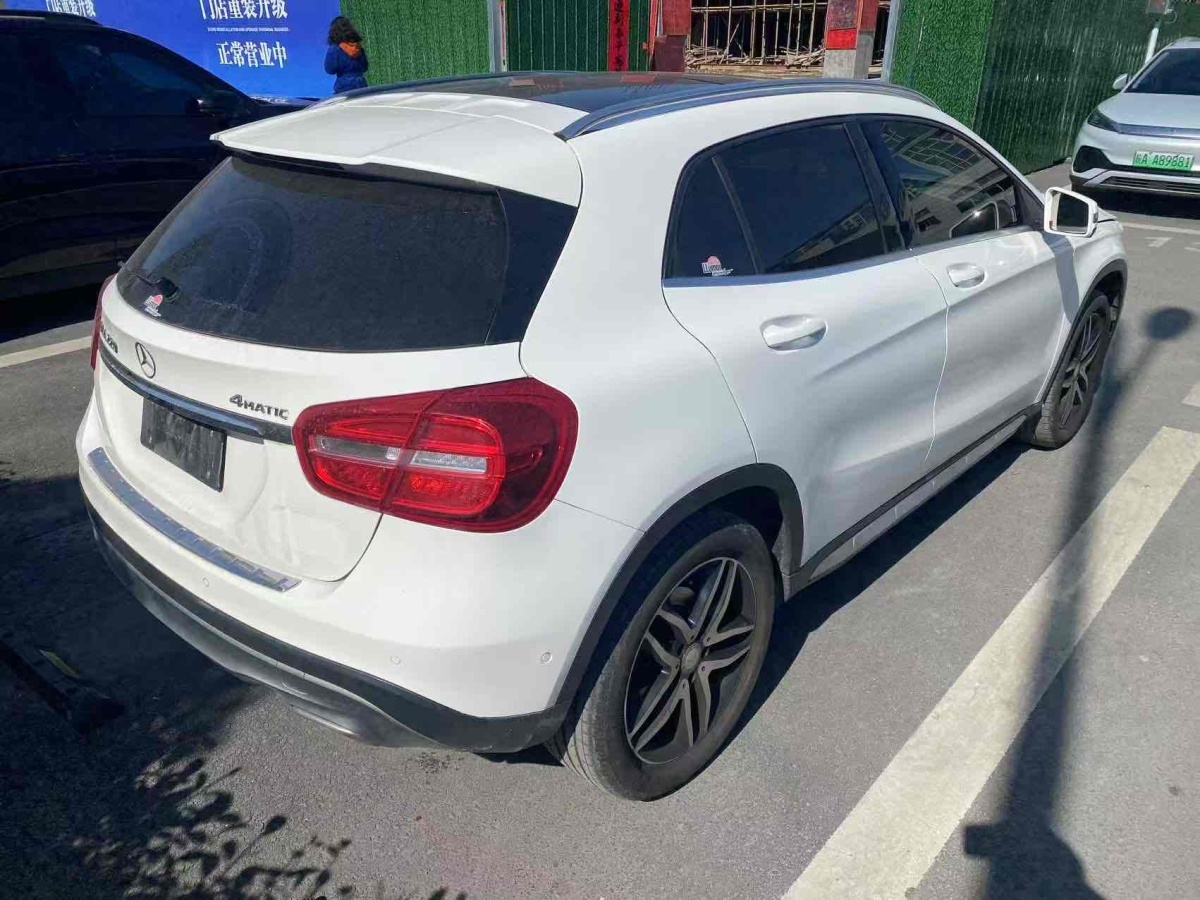 奔馳 奔馳GLA  2016款 GLA 220 4MATIC 時尚型圖片