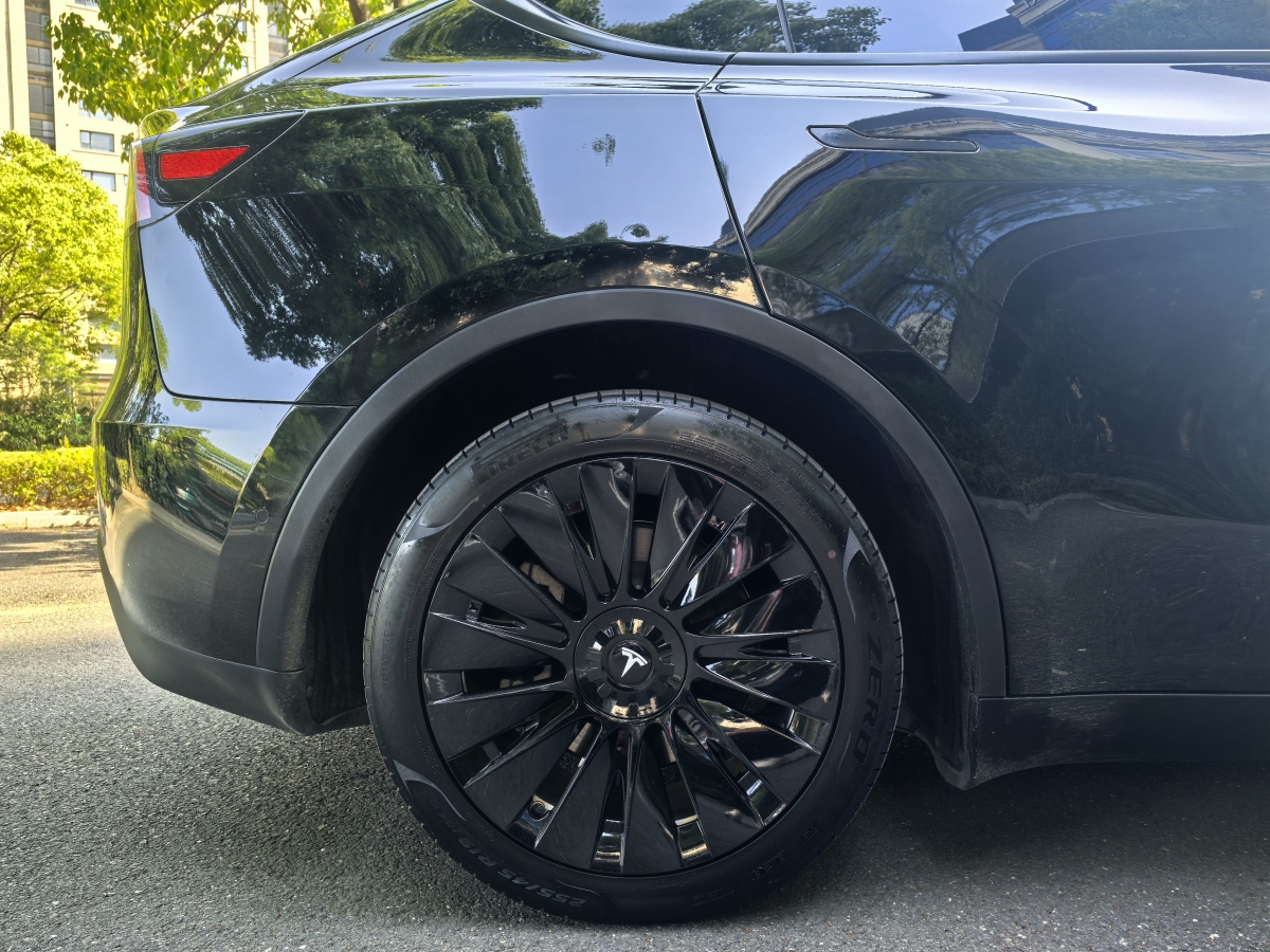 特斯拉 Model Y  2022款 改款 后輪驅(qū)動(dòng)版圖片