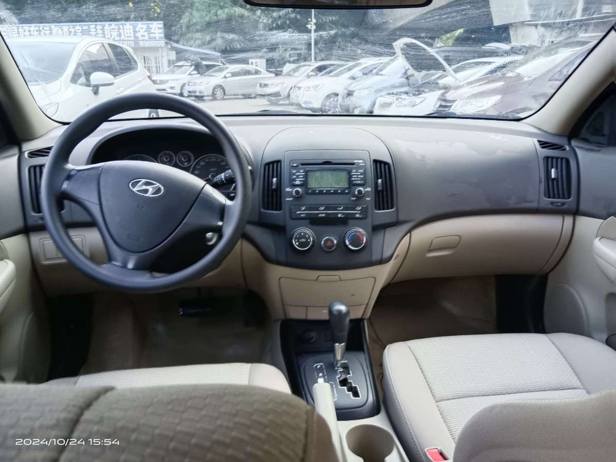 2013年3月現(xiàn)代 i30  2009款 1.6L 自動舒享型