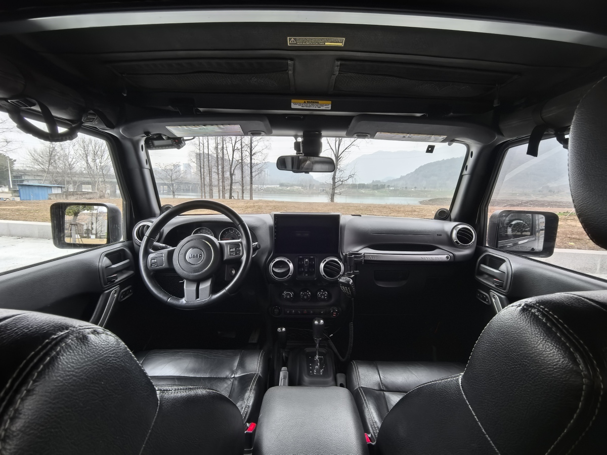 Jeep 牧馬人  2012款 3.6L Rubicon 四門版圖片