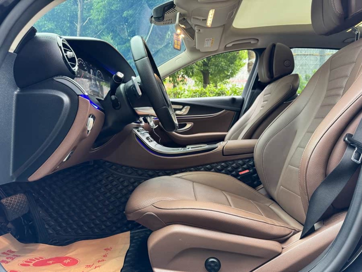 奔馳 奔馳E級(jí)  2020款 改款 E 300 L 時(shí)尚型圖片