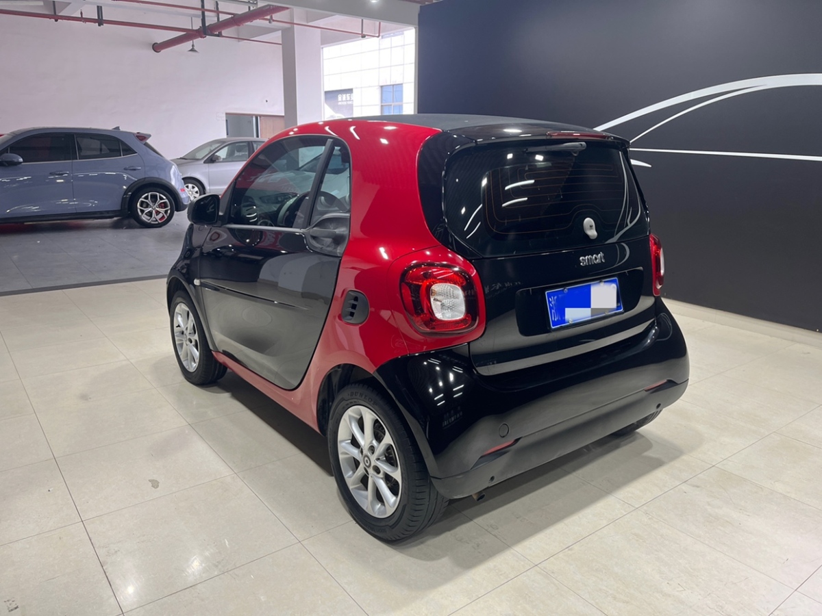 smart fortwo  2018款 1.0L 52千瓦硬頂激情版圖片