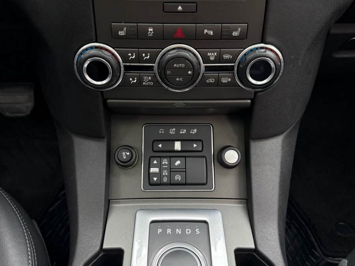 路虎 發(fā)現(xiàn)  2016款 3.0 V6 SC HSE圖片