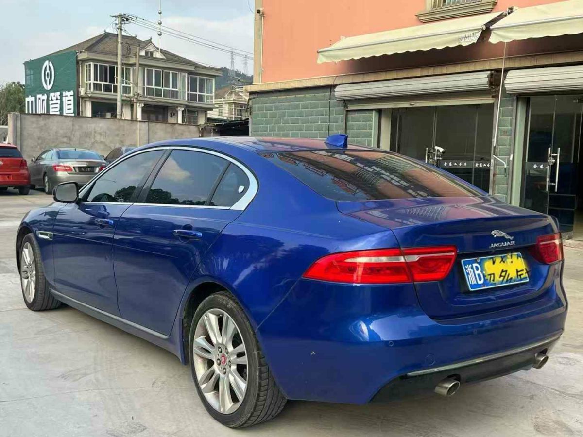 捷豹 XE  2018款 2.0T 200PS 兩驅(qū)R-Sport運動版圖片