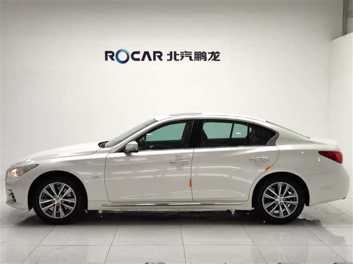 英菲尼迪 Q50L  2016款 2.0T 舒適版圖片