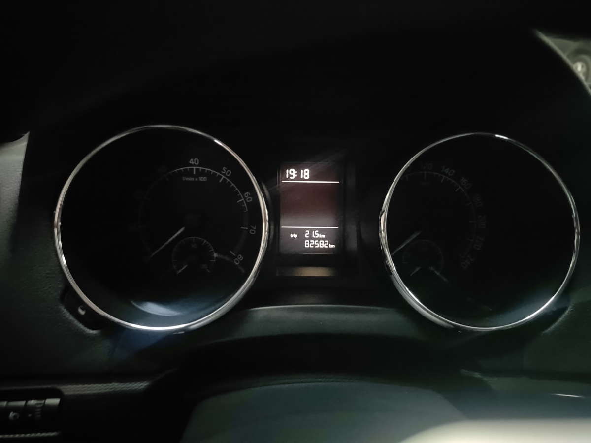 斯柯達 Yeti  2017款 TSI280 DSG前行版圖片