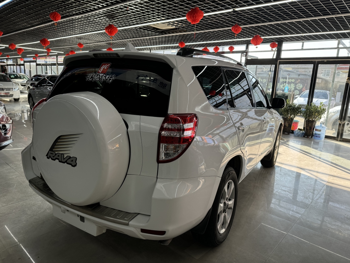 豐田 RAV4  2019款 榮放 2.0L CVT兩驅(qū)先鋒版圖片