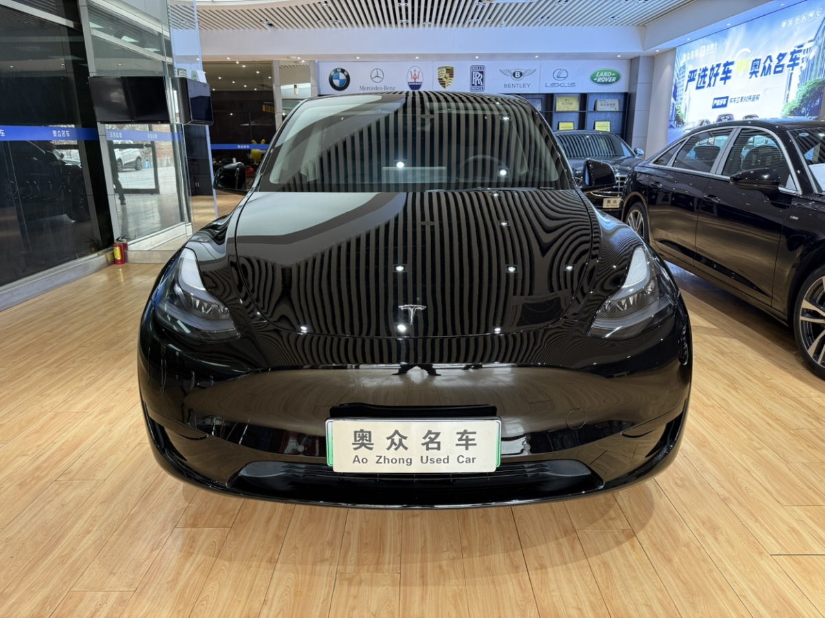 特斯拉 Model Y  2023款 后輪驅(qū)動(dòng)版圖片