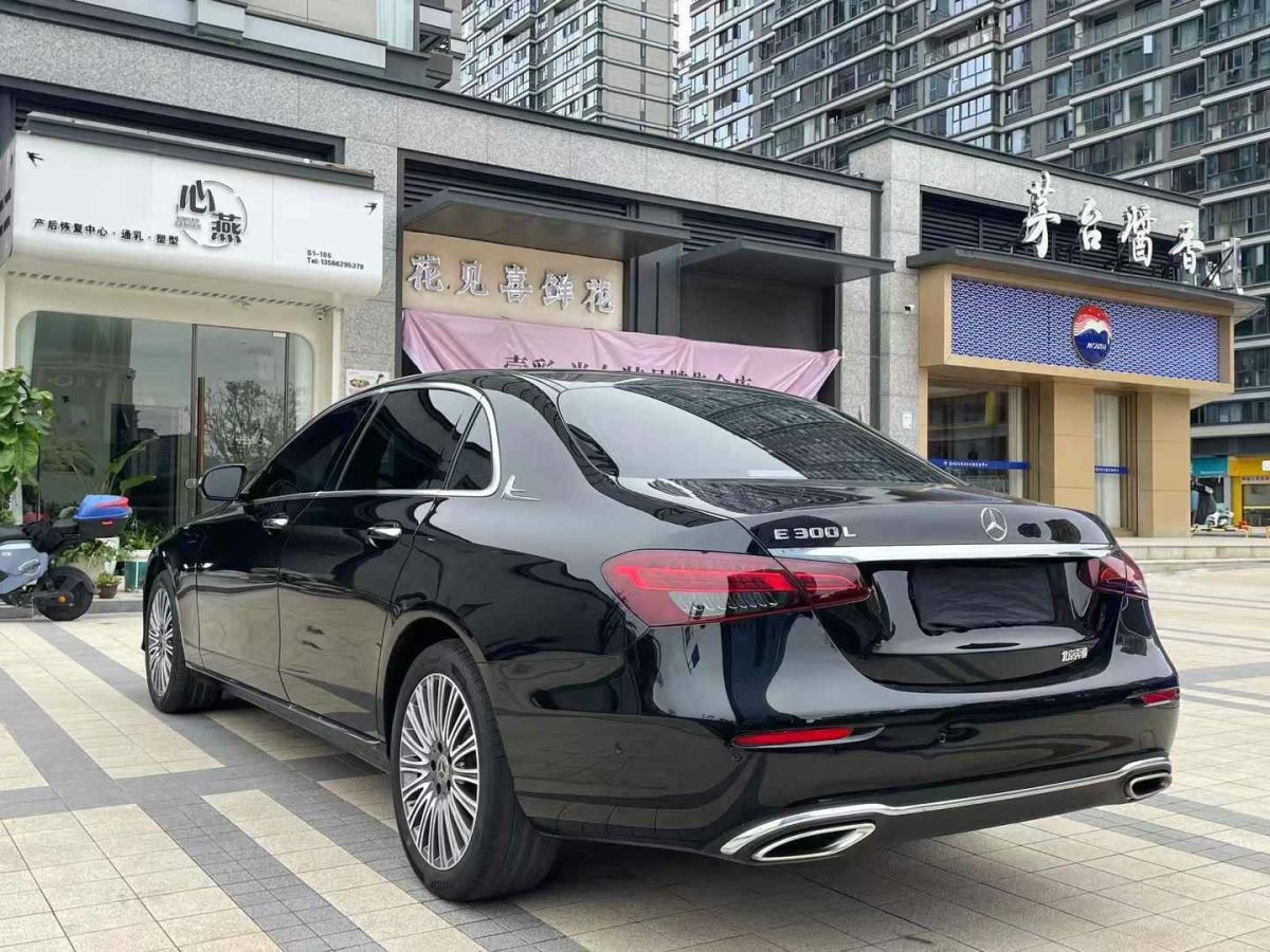 奔馳 奔馳E級(jí)  2023款 E 260 L圖片