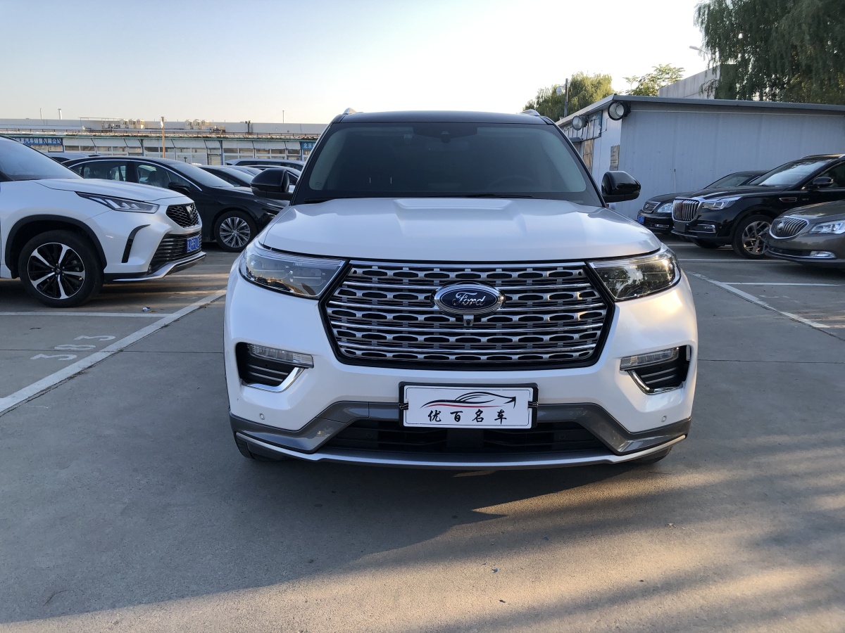 福特 探險(xiǎn)者  2023款 EcoBoost 285 四驅(qū)鈦金版 6座圖片