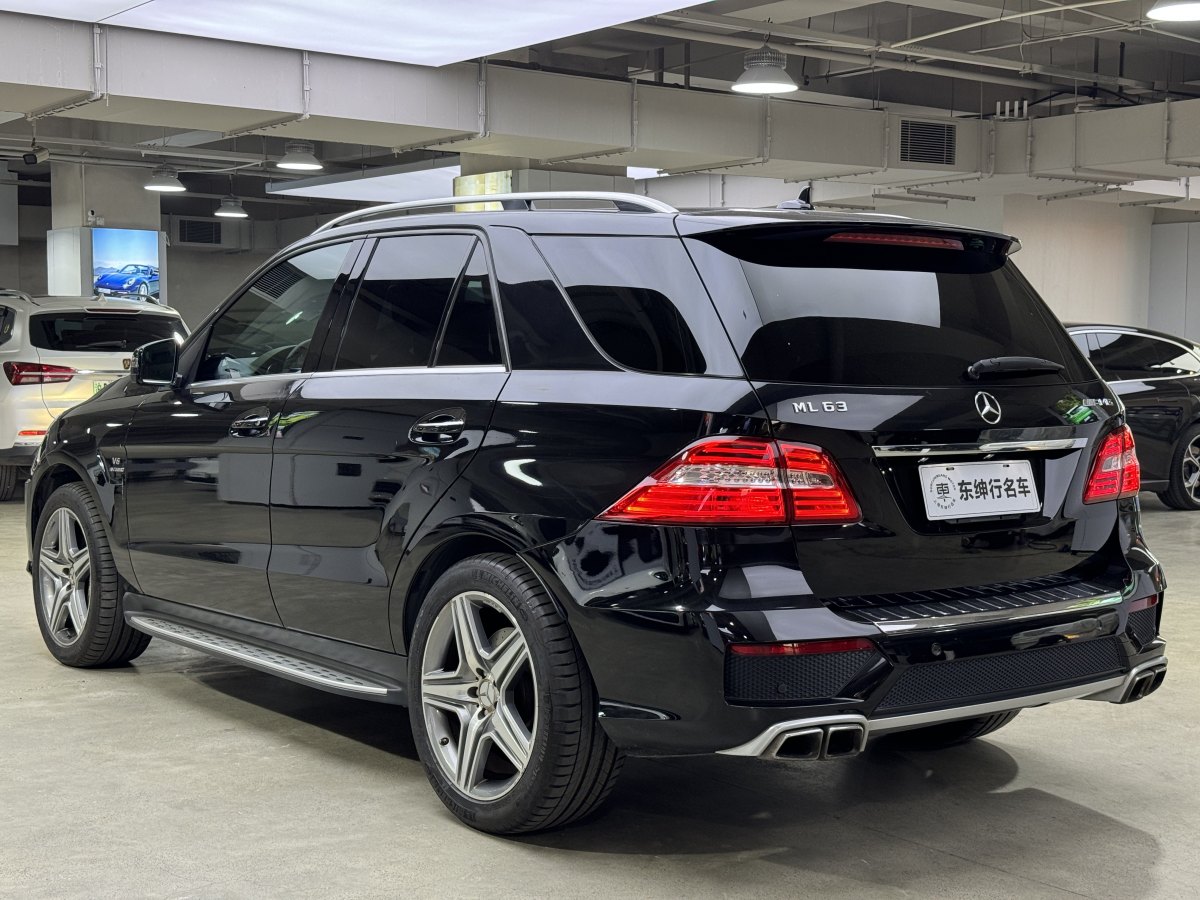 奔馳 奔馳M級(jí)AMG  2015款 AMG ML 63圖片