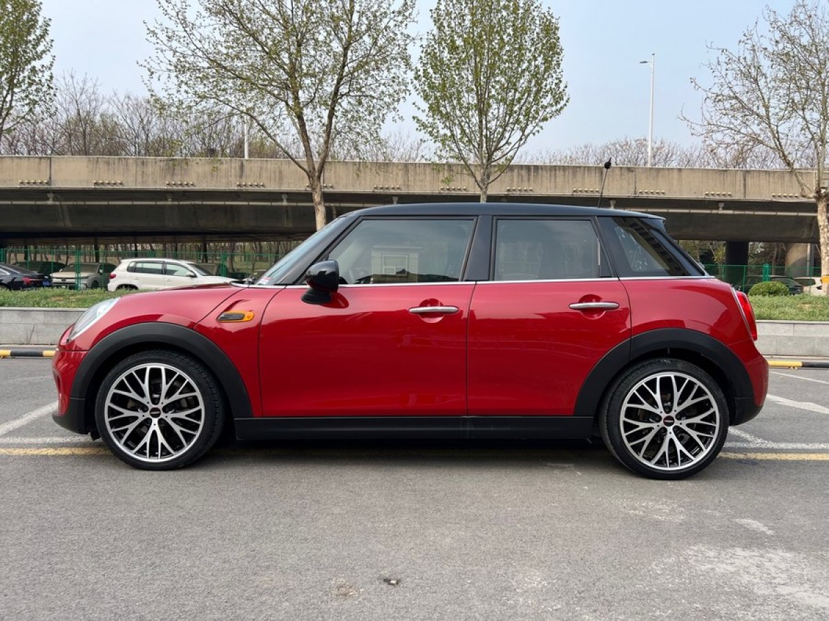 MINI MINI  2015款 1.5T COOPER Fun 五門版圖片