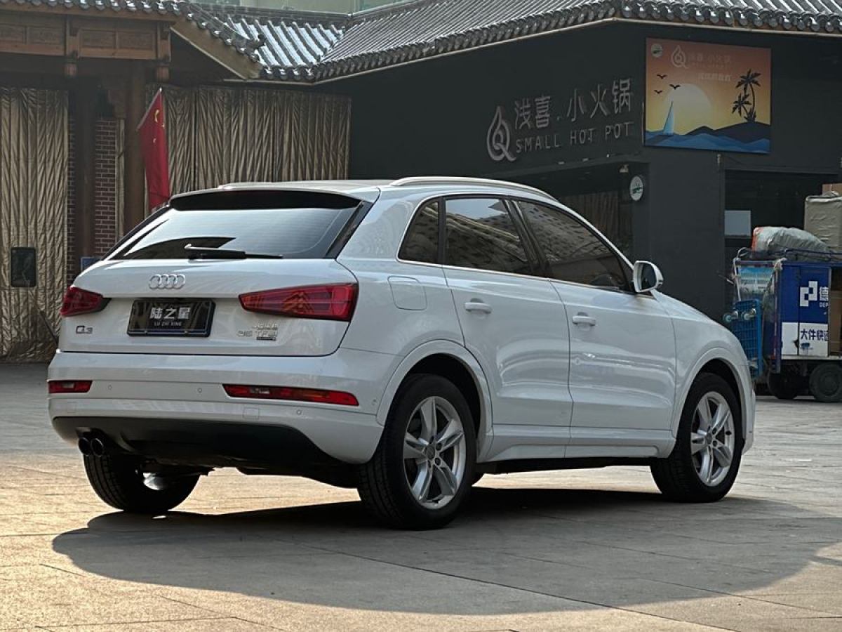 奧迪 奧迪Q3  2016款 35 TFSI quattro 全時四驅風尚型圖片