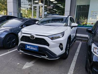 2021年10月 豐田 RAV4榮放 2.0L CVT兩驅(qū)風(fēng)尚PLUS版圖片