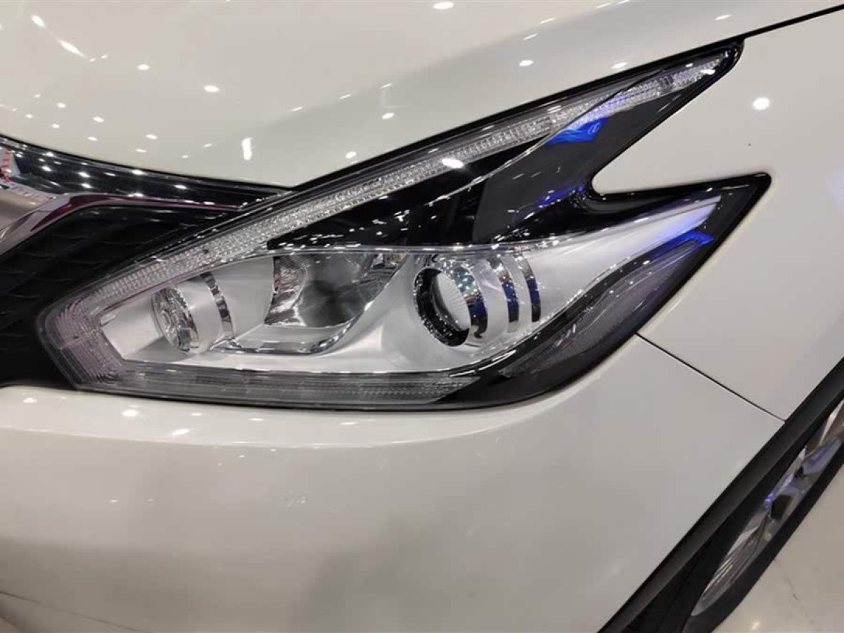 日產(chǎn) 樓蘭  2021款 2.5L XE 兩驅(qū)精英版圖片