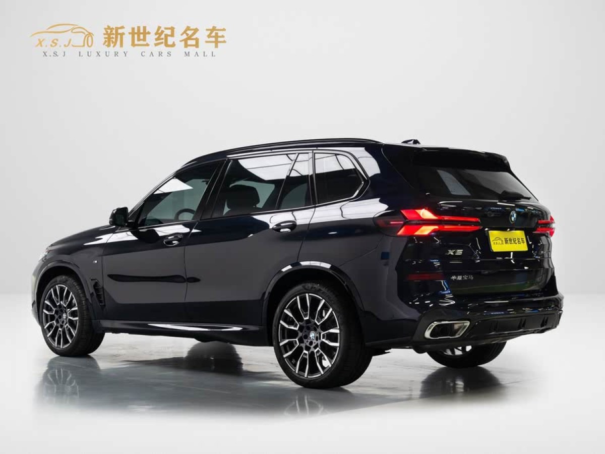 寶馬 寶馬X5  2023款 xDrive 40Li 尊享型M運動曜夜套裝圖片