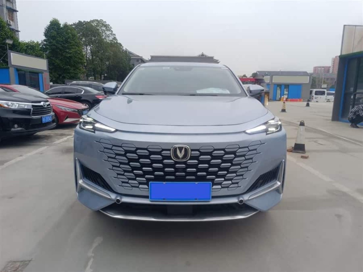 長安 長安UNI-K  2021款 2.0T 全輪驅(qū)動卓越型圖片