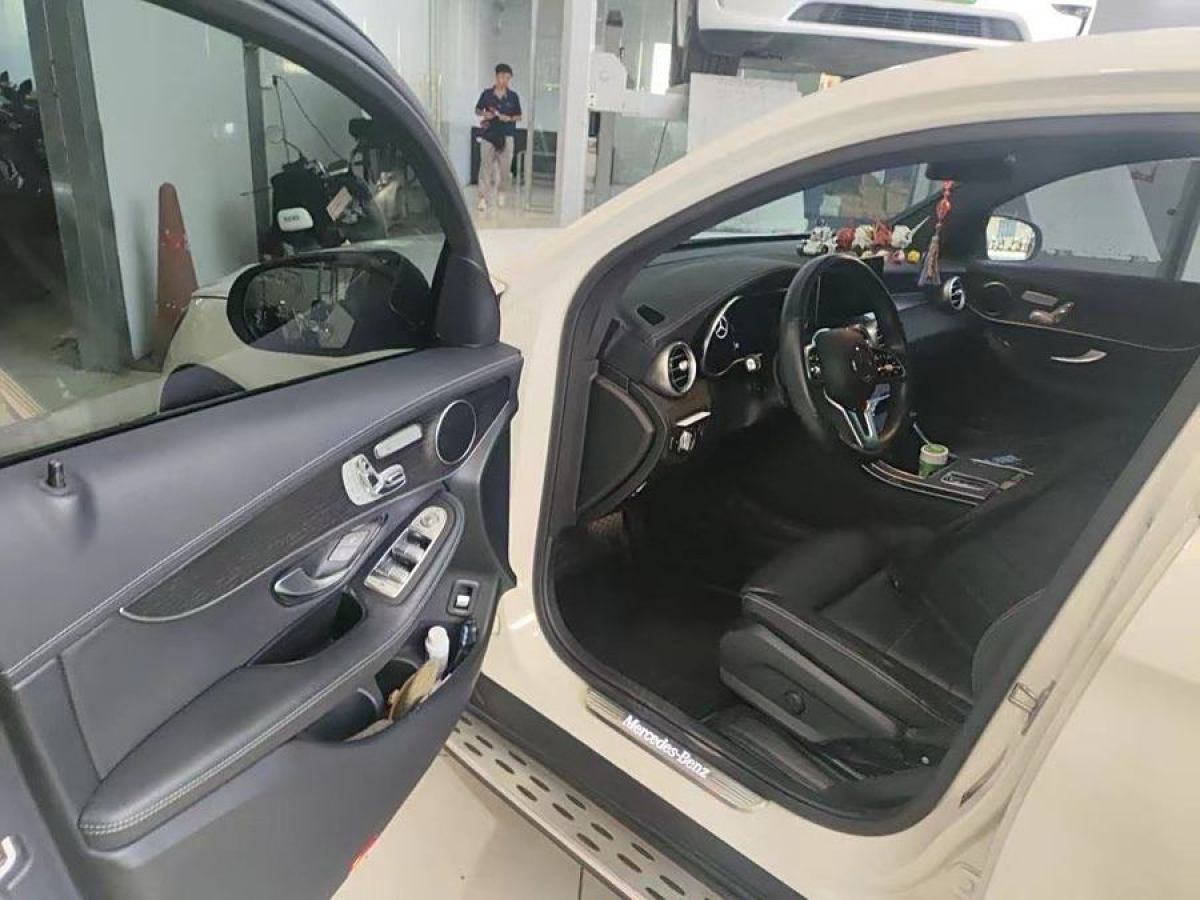 奔馳 奔馳GLC  2023款 GLC 300 4MATIC 轎跑SUV圖片