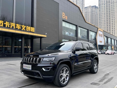 2020年12月 Jeep 大切諾基(進(jìn)口) 3.0L 精英導(dǎo)航版圖片